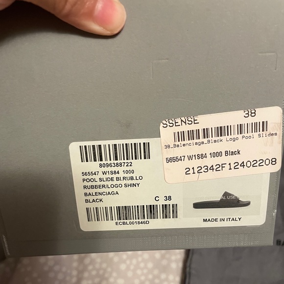 Balenciaga Pool Side Slides - Picture 8 of 10
